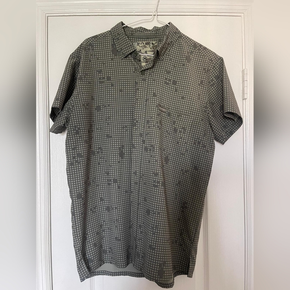 Warrior Camo Medium Men's Button  Down Dry Fit DNC Desert Night Camo